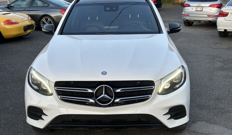 
								Mercedes glc300 full									