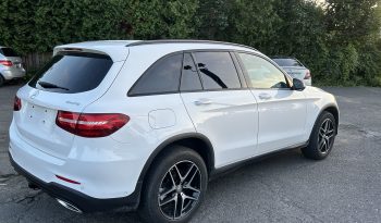 
									Mercedes glc300 full								