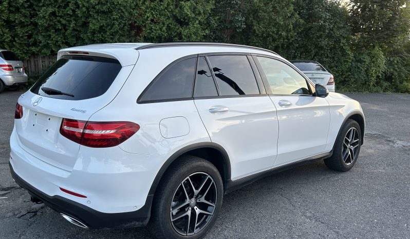 
								Mercedes glc300 full									