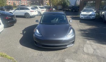 
									Tesla model3 full								