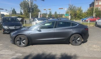 
									Tesla model3 full								