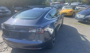 
									Tesla model3 full								