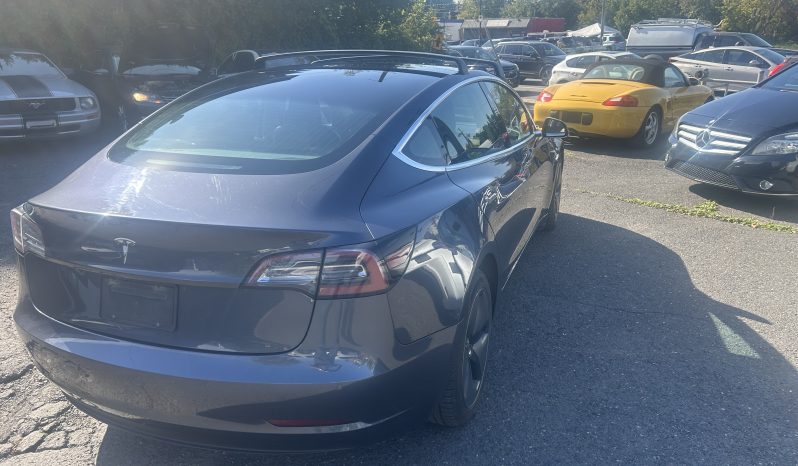 
								Tesla model3 full									