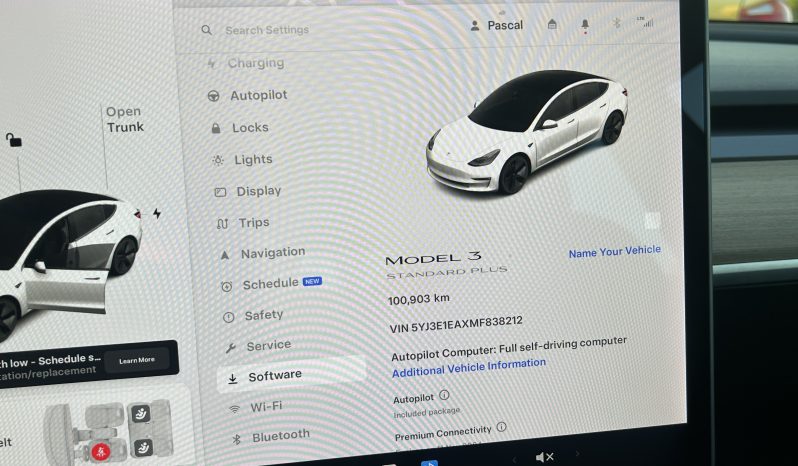 
								Tesla model 3 full									