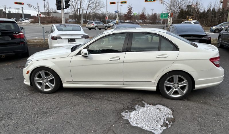 
								Mercedes c250 4matic full									