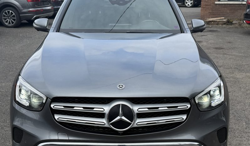 
								Mercedes glc300 full									