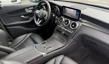 
									Mercedes glc300 full								