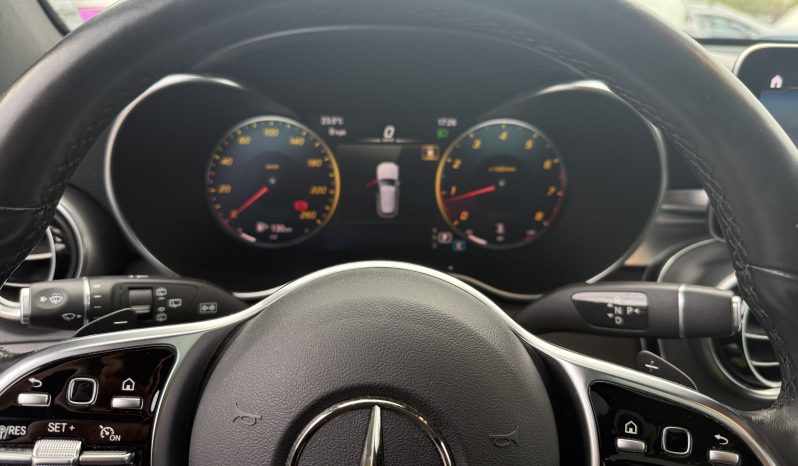 
								Mercedes glc300 full									