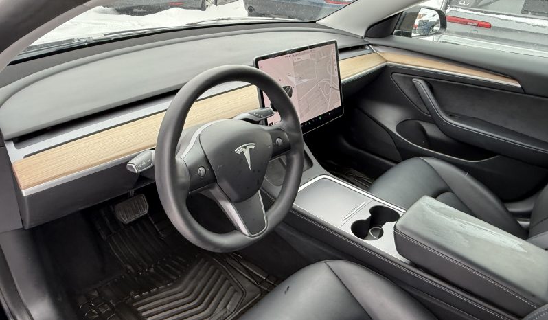 
								Tesla model 3 full									